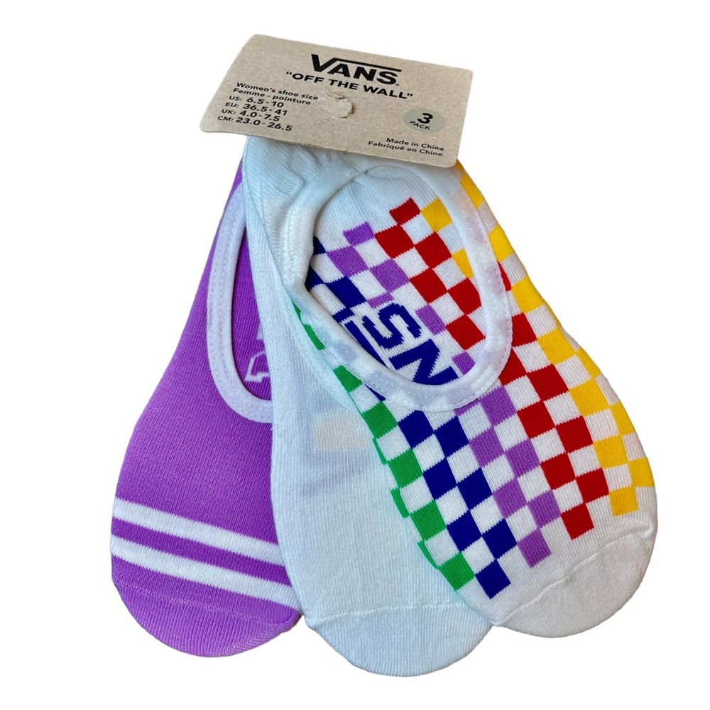 VANS no show socks.
